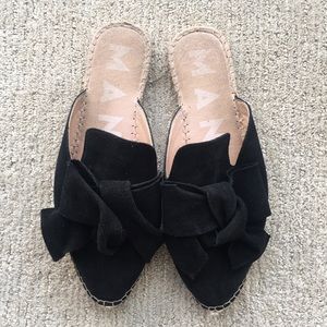 Manebi Mules with Bow Hamptons Black